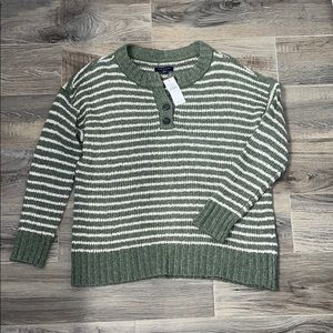 American eagle sweater